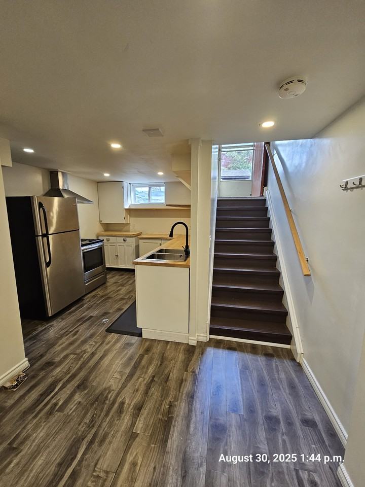 7 Falesy Ave - Photo 2 of 11