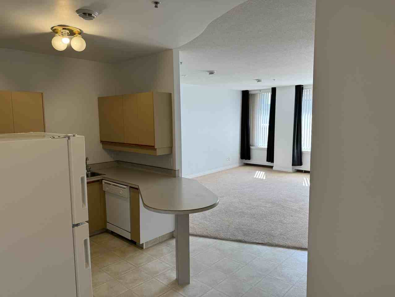 1867 Hamilton St - Photo 4 of 11