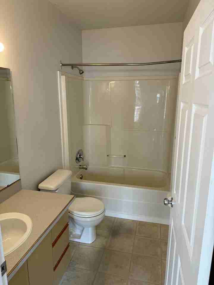 1867 Hamilton St - Photo 6 of 11