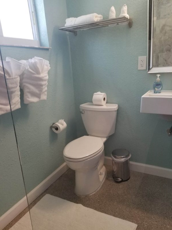 1713 Ne 11th St #A - Photo 6 of 16