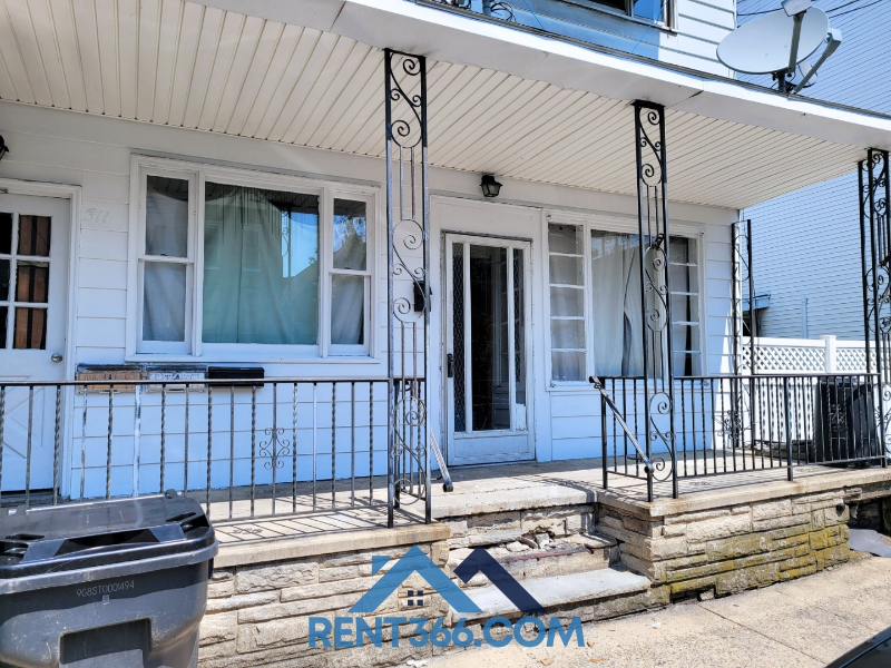 509 W Centre St - Photo 7 of 15