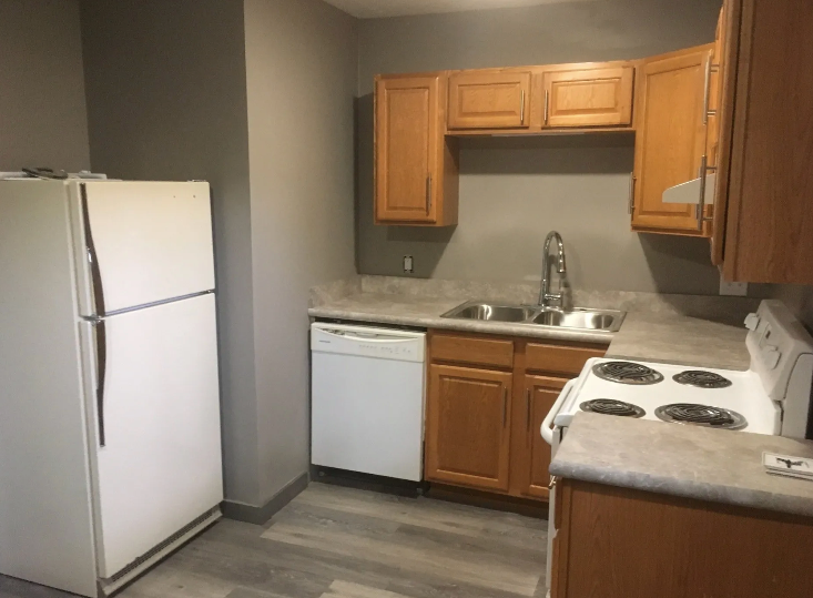 1015 Johnstown Ave - Photo 2 of 9