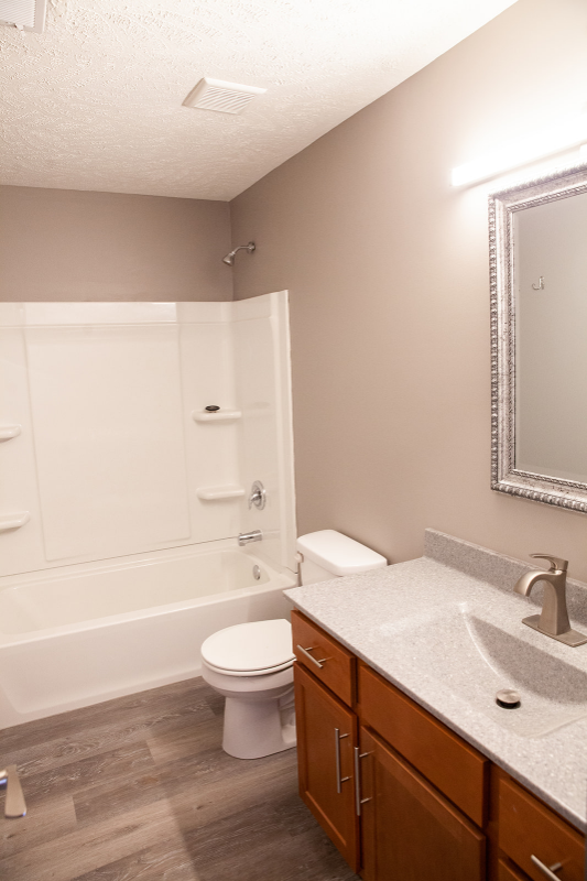 1015 Johnstown Ave - Photo 7 of 9