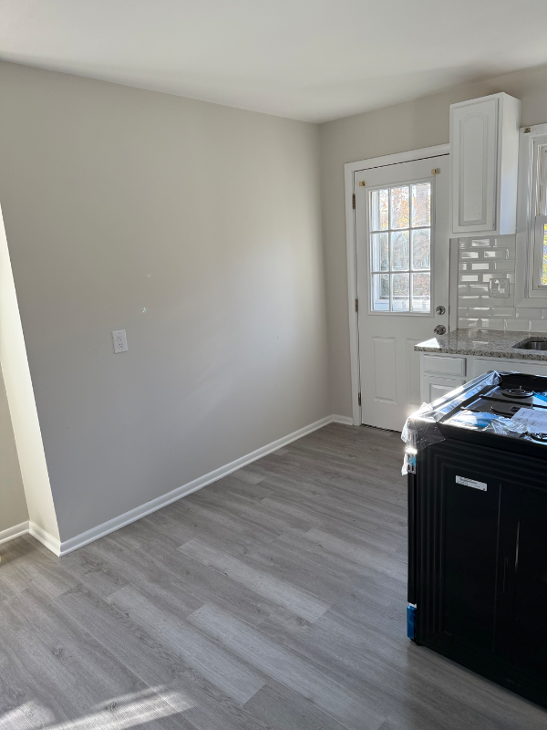 80 Campbell Ave - Photo 4 of 22