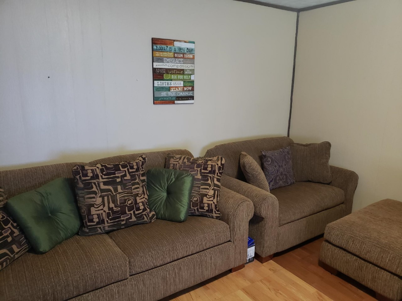 1602 Ashdale Rd - Photo 7 of 18