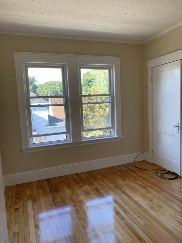 58 Russell St #1stFLUNIT - Photo 7 of 11