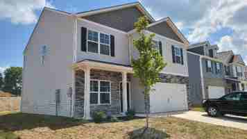 featured image of 8643 Denali Path Ln