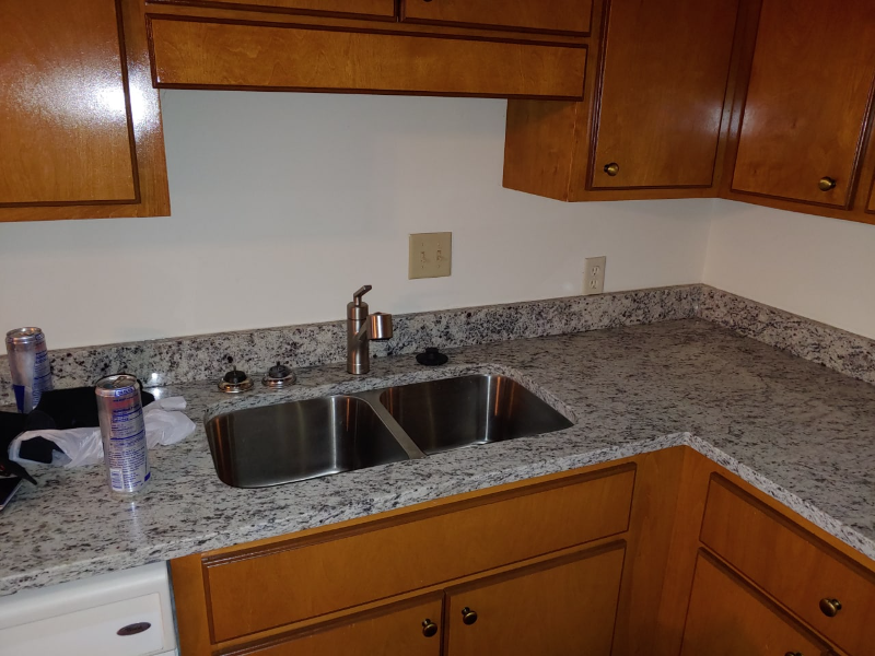 1035 S Jones St - Photo 2 of 7