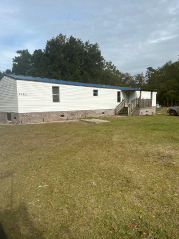 1921 Arthur Lawrence Dr - Photo 2 of 15