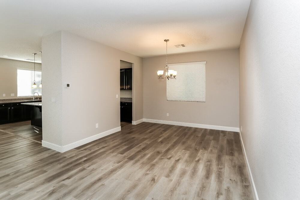 8016 Central Railroad Ct - Photo 6 of 20