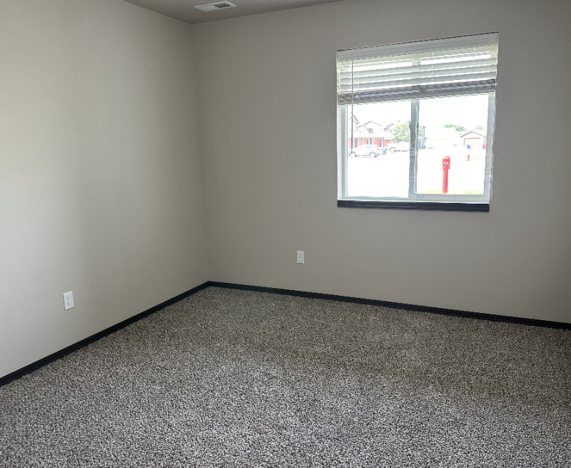 2235 N Main Ave #1 - Photo 6 of 12