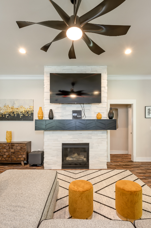 1732 Waterbrook Dr - Photo 3 of 29