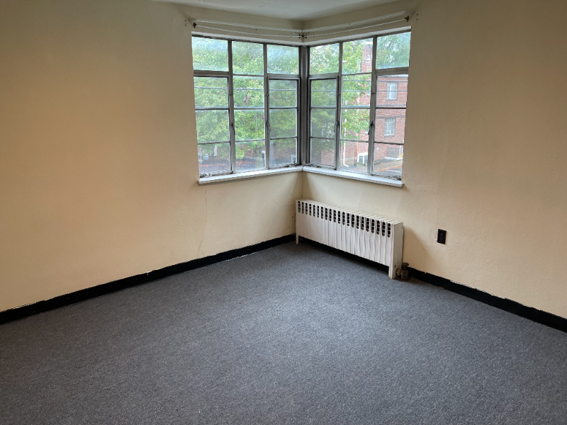 217 Easterly Pkwy #19 - Photo 3 of 9