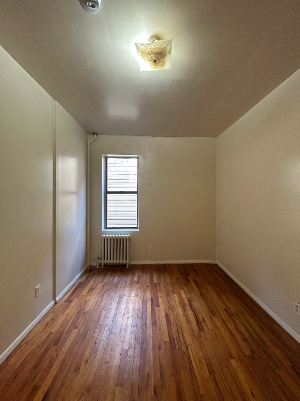 33 Storms Ave - Photo 2 of 12