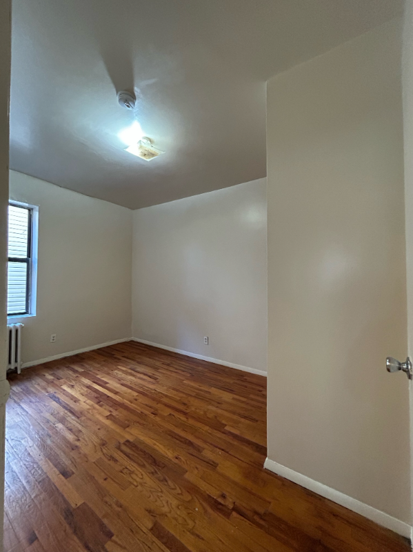 33 Storms Ave - Photo 3 of 12