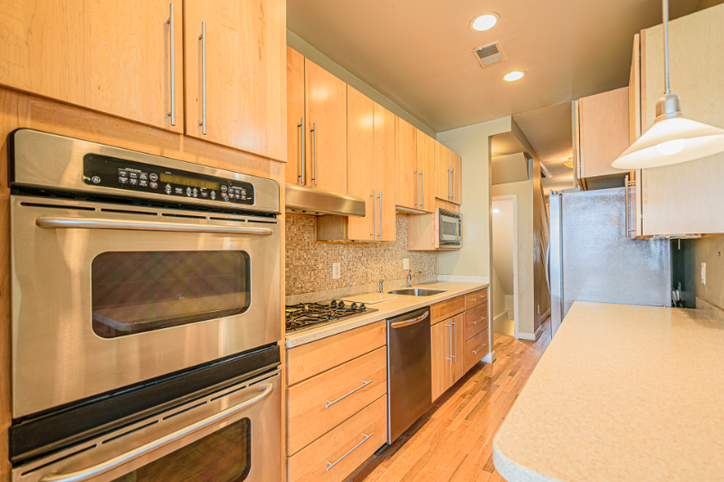 611 Otis Pl Nw #3 - Photo 4 of 17