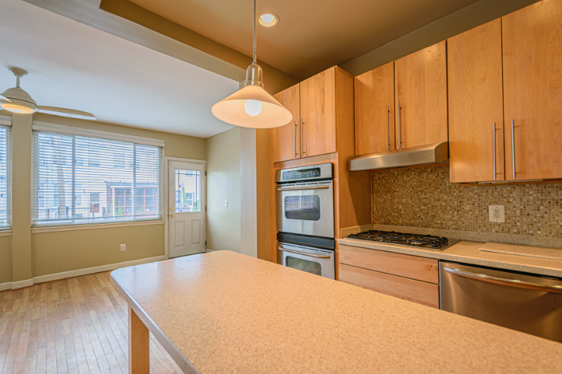 611 Otis Pl Nw #3 - Photo 6 of 17