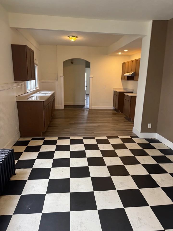 832 Wealthy St Se #A - Photo 4 of 23