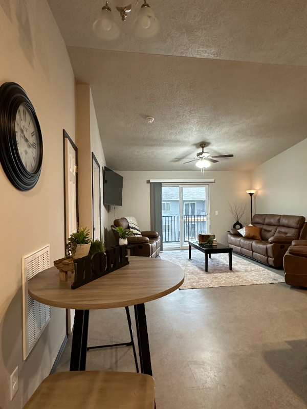 303 Tigerway Pl - Photo 5 of 14