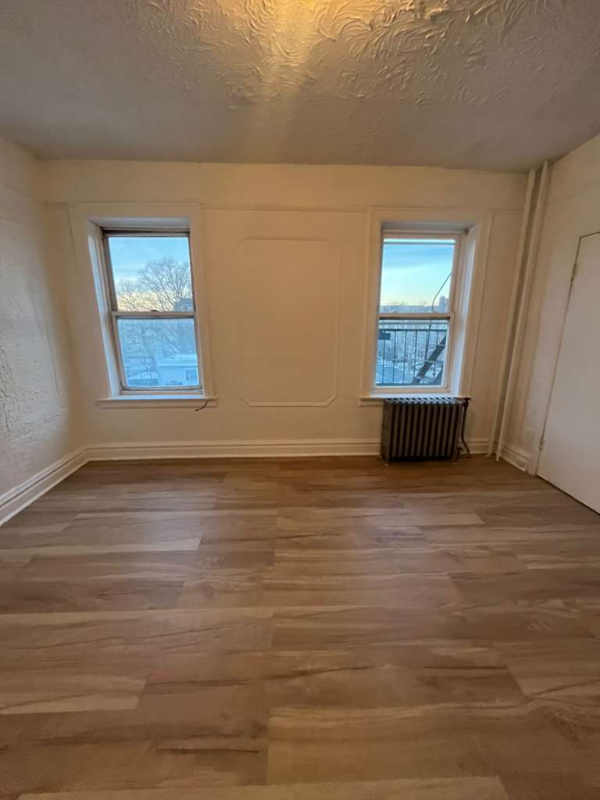 35 Kensington Ave - Photo 7 of 16