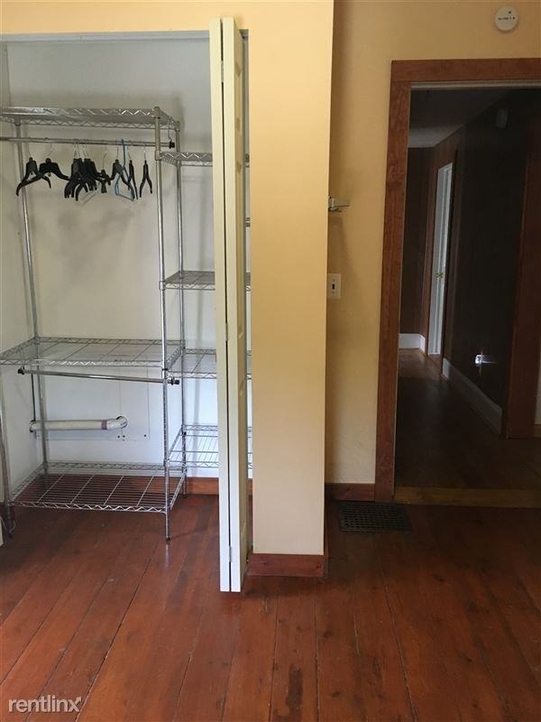 529 Elizabeth St - Photo 2 of 16