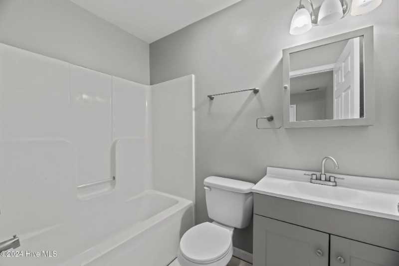 2306 Alabama Ave - Photo 3 of 16