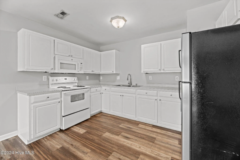 2306 Alabama Ave - Photo 6 of 16