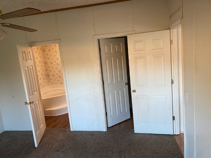 484 Shekinah Ln - Photo 3 of 11