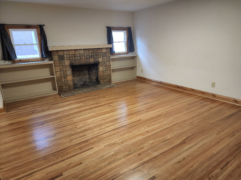 1634 S College Ave - Photo 2 of 12