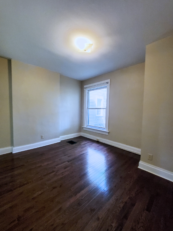 1490 Michigan Ave - Photo 4 of 13