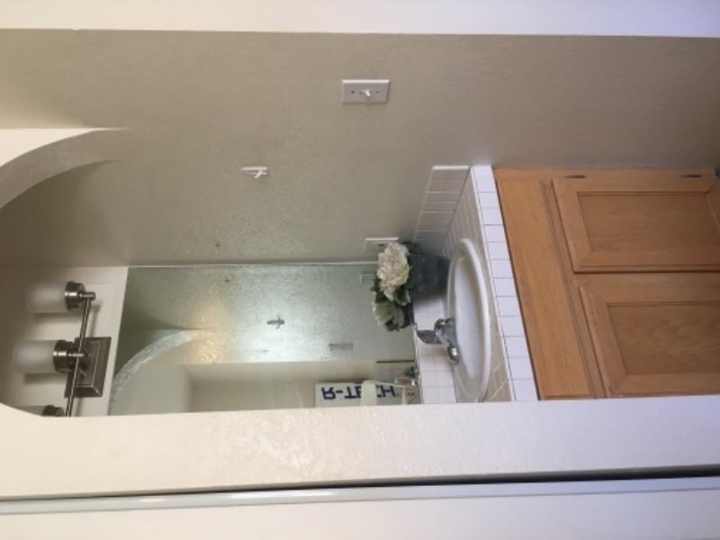 1579 E Courtney Pl - Photo 2 of 10