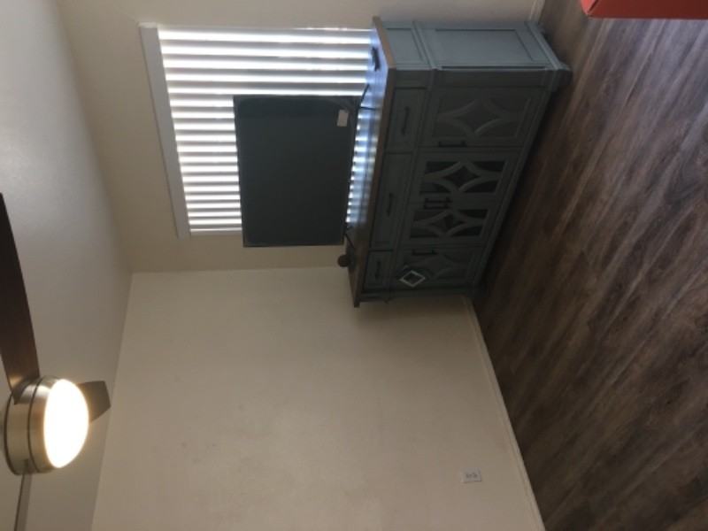 1579 E Courtney Pl - Photo 7 of 10