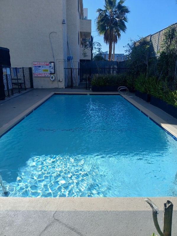 1405 N New Hampshire Ave #106