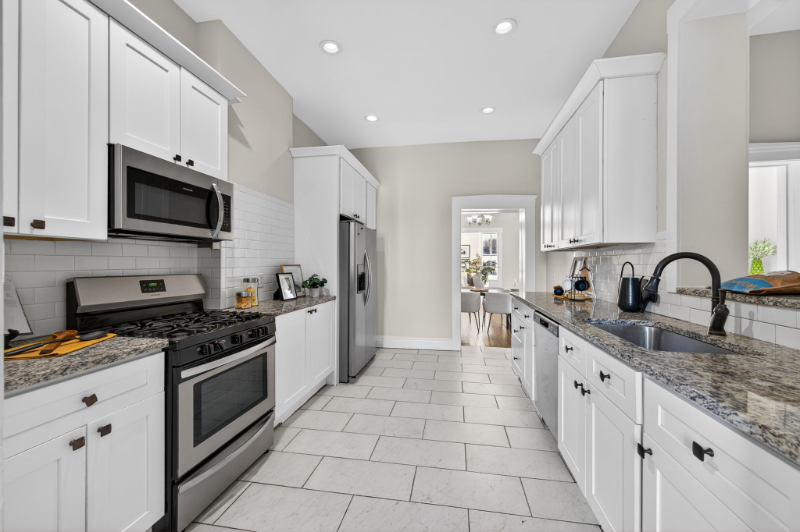 2811 Missouri Ave - Photo 6 of 20