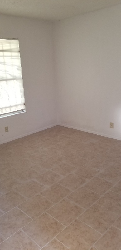 4222 Woodmanor Dr #1 - Photo 3 of 7