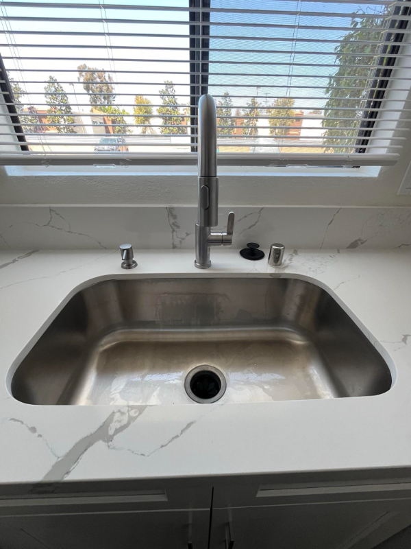 530 Graves Ave - Photo 2 of 11