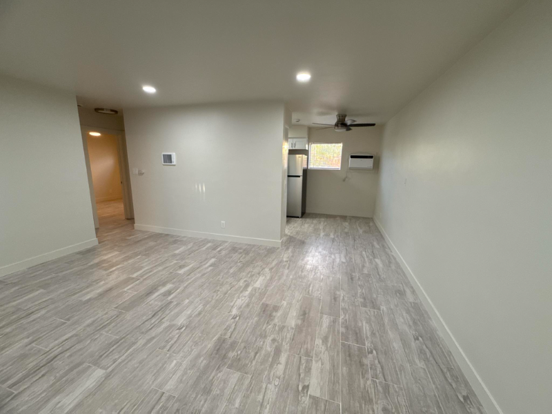 8866 Donna Jean Ln - Photo 7 of 11