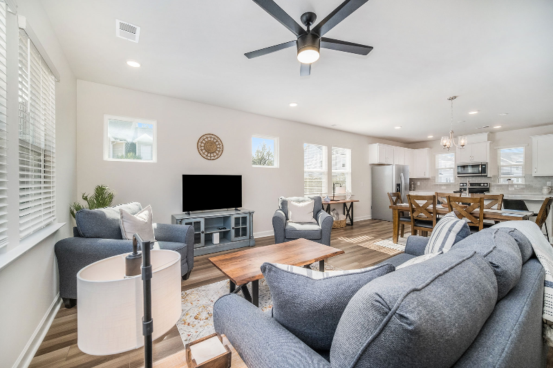 318 Lanyard St - Photo 5 of 35