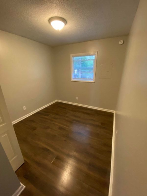 100 Mckellar Ct - Photo 7 of 17
