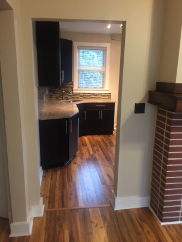 311 Augusta St - Photo 4 of 17