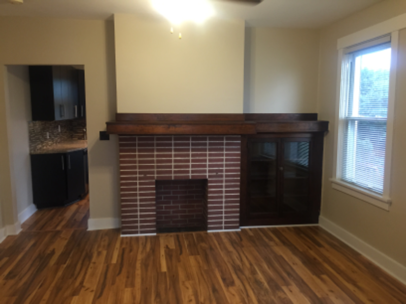 311 Augusta St - Photo 5 of 17