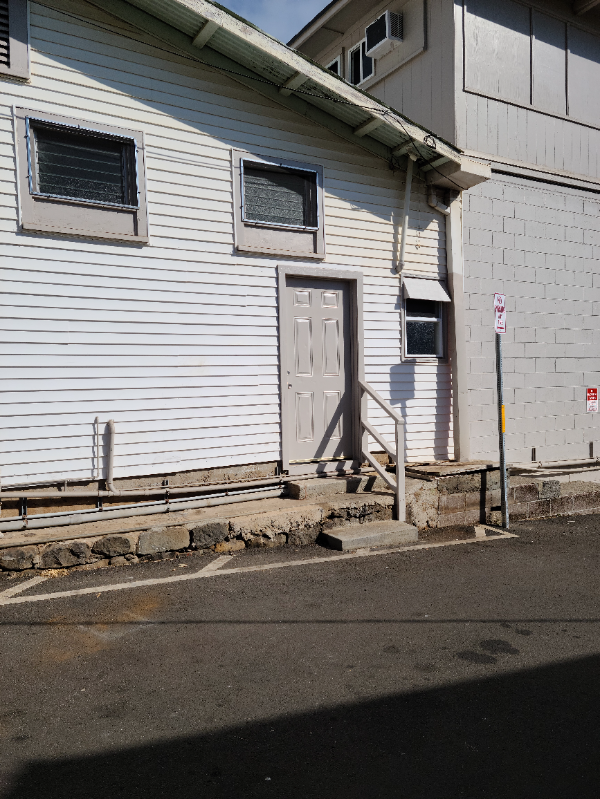 368 N Market St - Photo 7 of 9