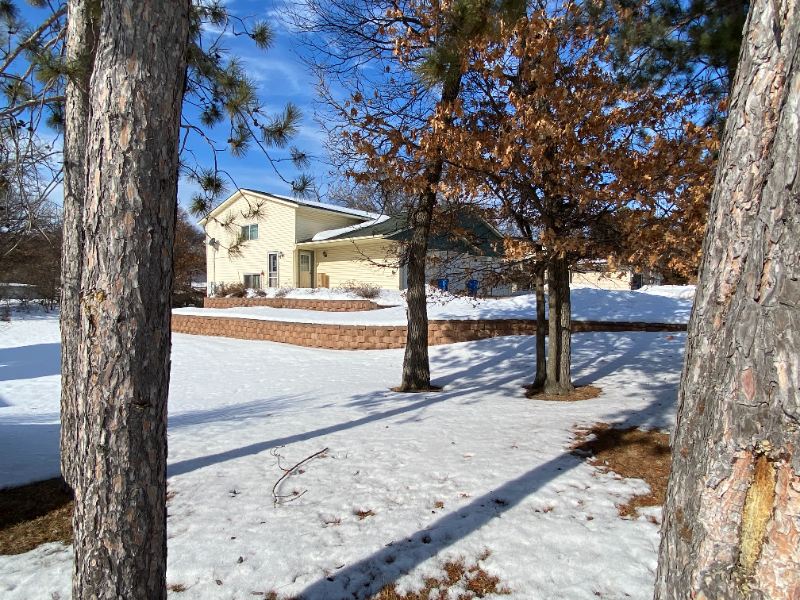 2451 Main St S - Photo 4 of 16