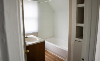 475 S Ogden Ave - Photo 1 of 1