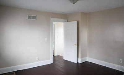 475 S Ogden Ave - Photo 2 of 8