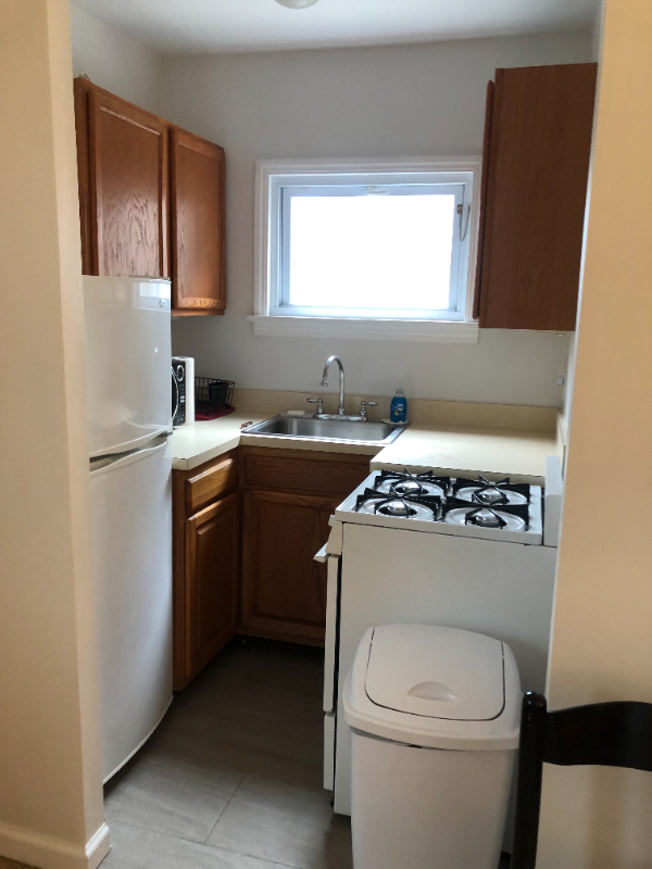 1296 W 106th St - Photo 2 of 7