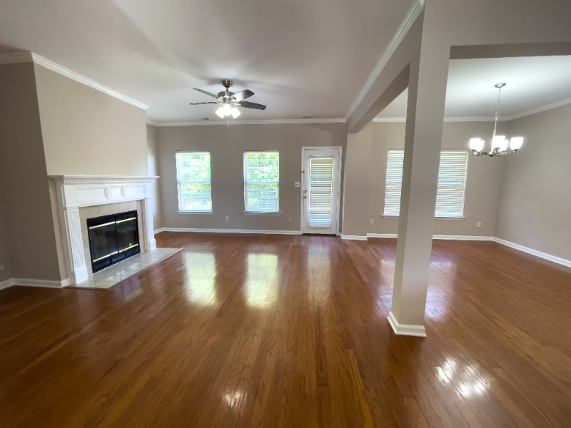 107 Barrington Ct - Photo 2 of 39