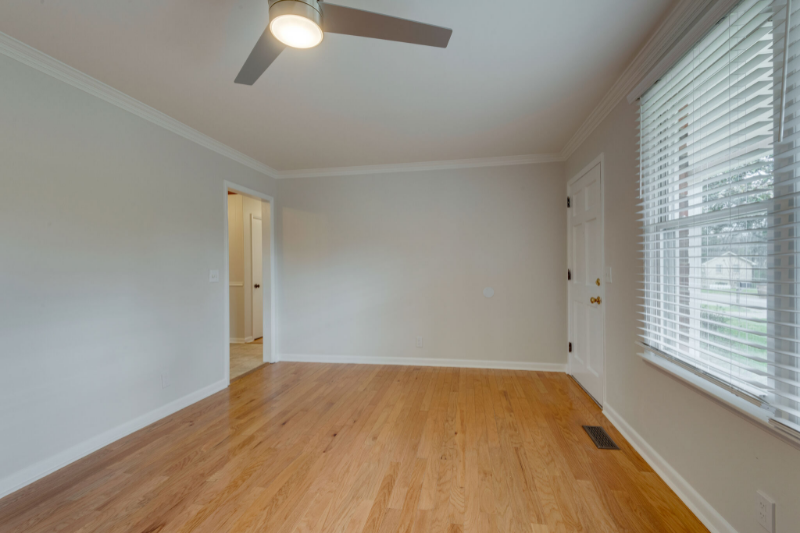 5413 Country Dr - Photo 7 of 26