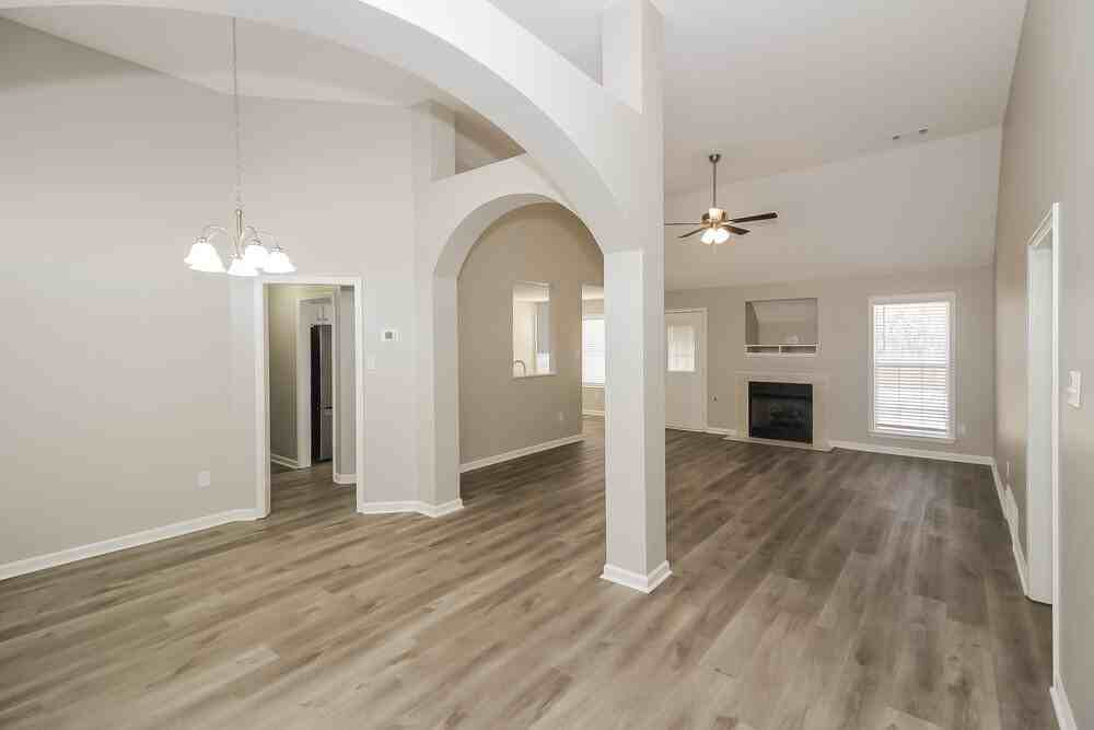 200 Cameron Dr - Photo 3 of 19