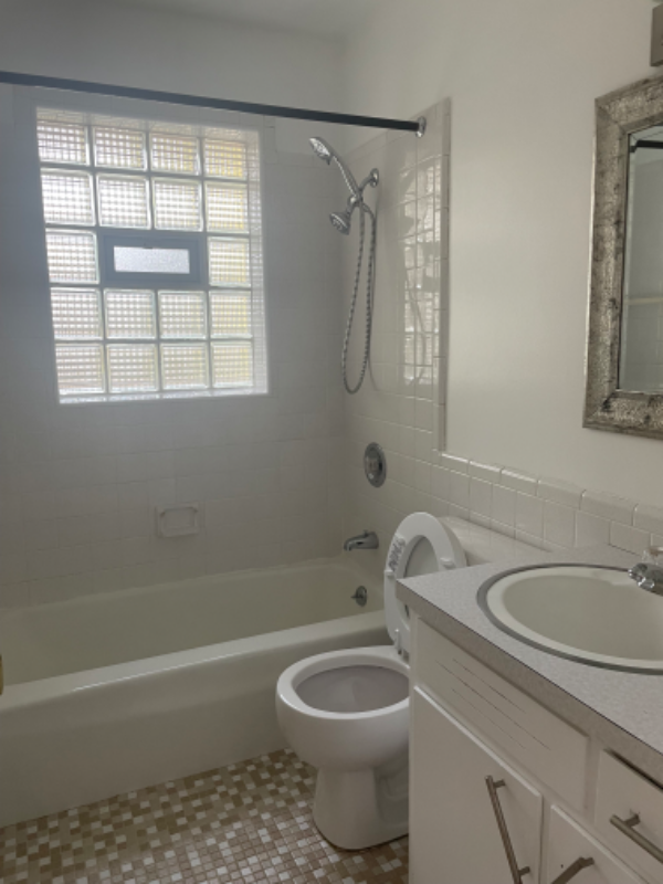 1555 Margaret Ave Se - Photo 7 of 7